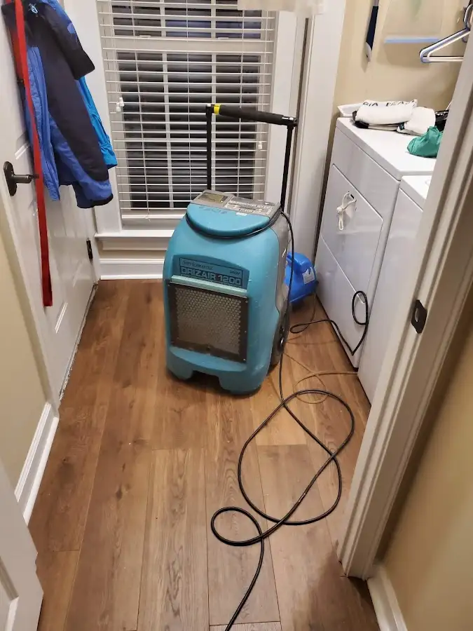 Commercial dehumidifier deployed for Flood Damage Cleanup in Broussard